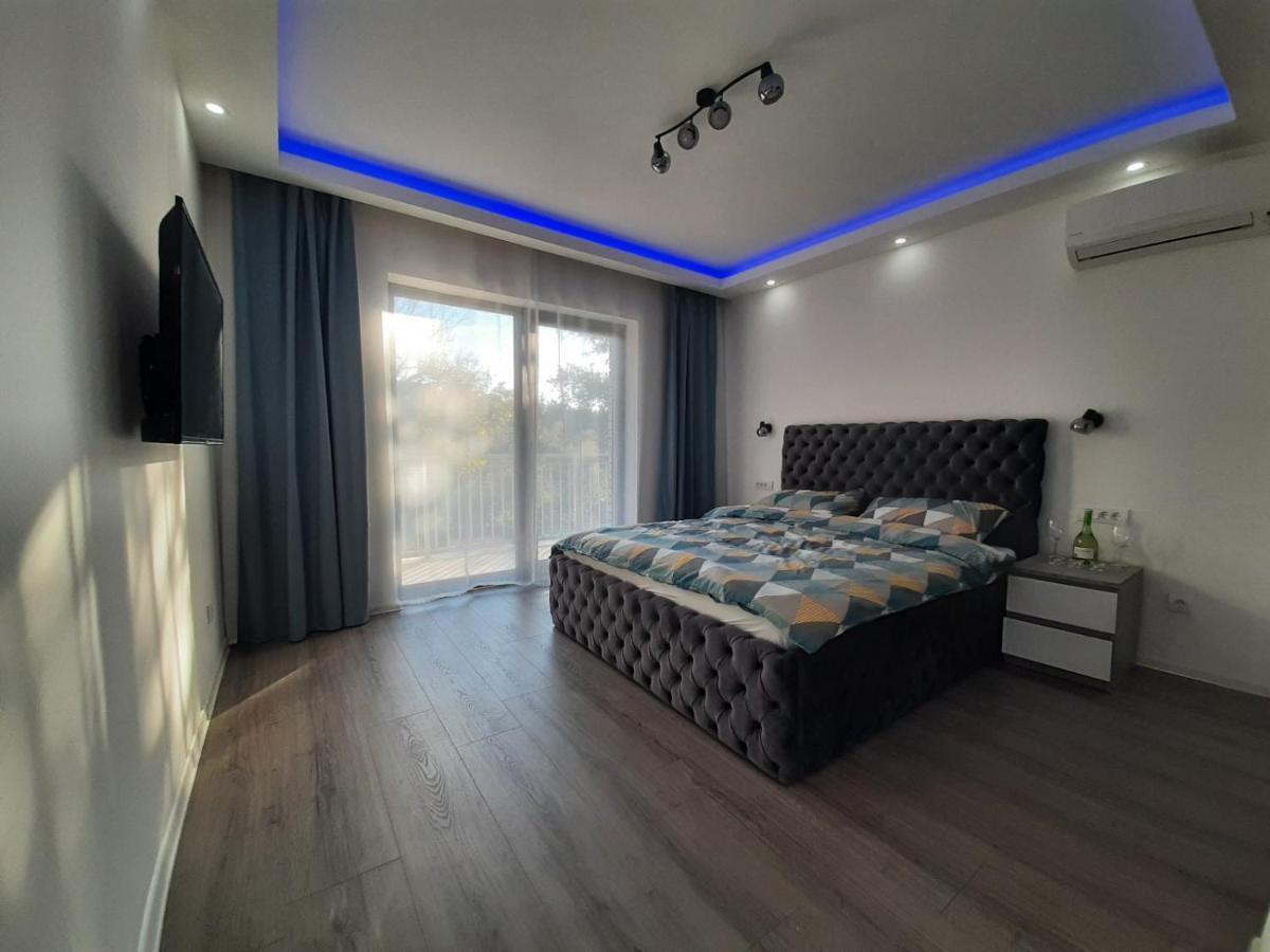 Stars Lux Room Belgrado Esterno foto