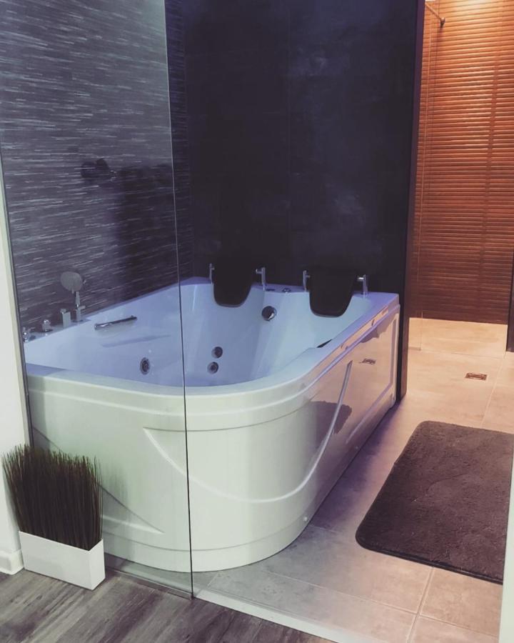 Stars Lux Room Belgrado Esterno foto