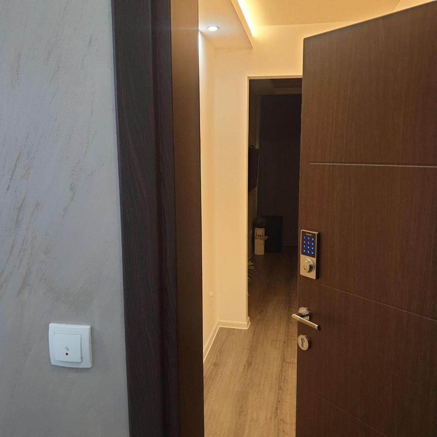 Stars Lux Room Belgrado Esterno foto