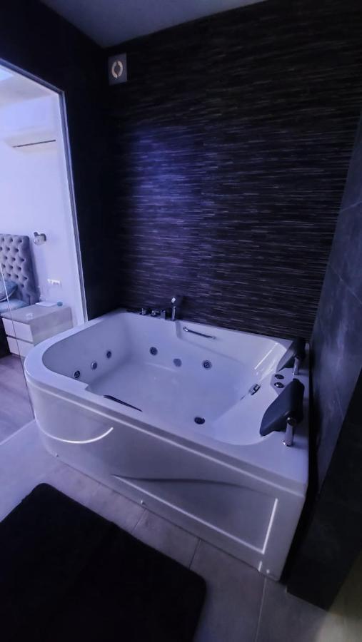 Stars Lux Room Belgrado Esterno foto
