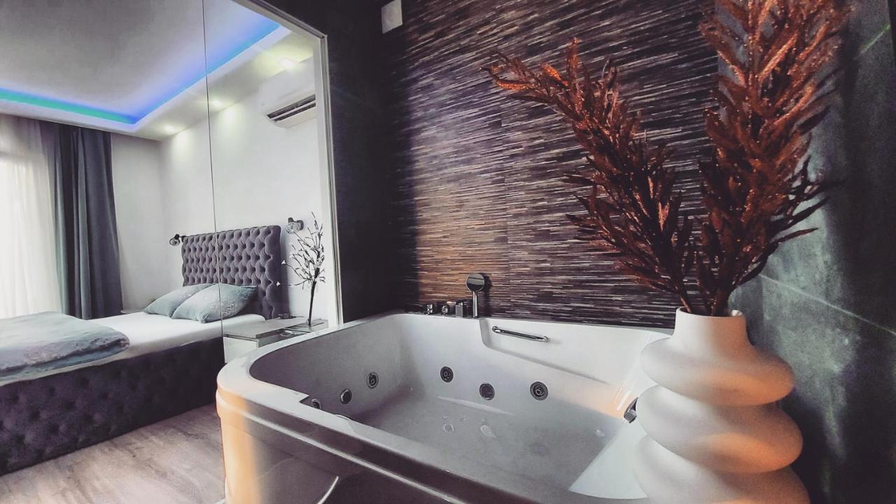 Stars Lux Room Belgrado Esterno foto